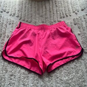 VS pink short